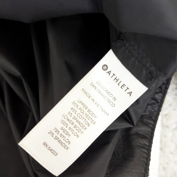 Athleta Windy Point Jacket Small Black Hoodie Full Zipper Windbreaker - Picture 12 of 15